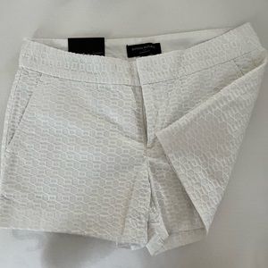 Size 4P white shorts